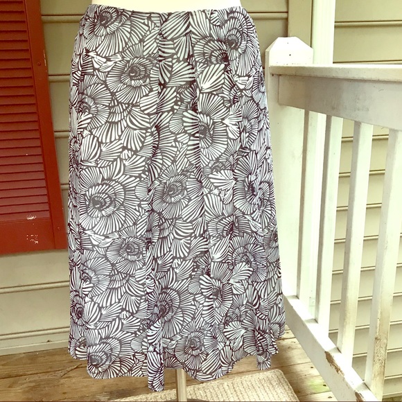 Worthington Dresses & Skirts - Worthington Shellish Skirt 14 FREE SHIP
